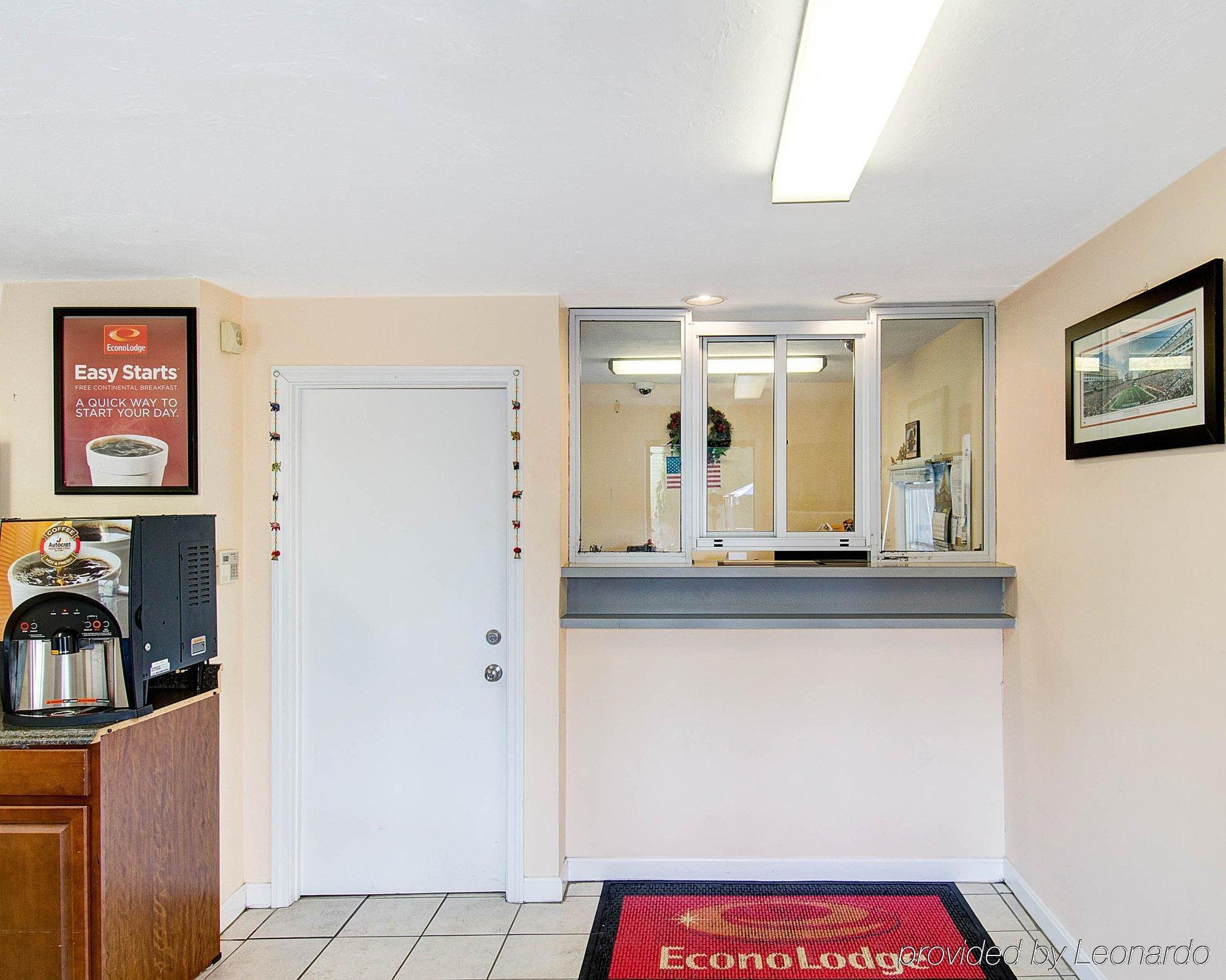 Econo Lodge Sharon Exterior photo